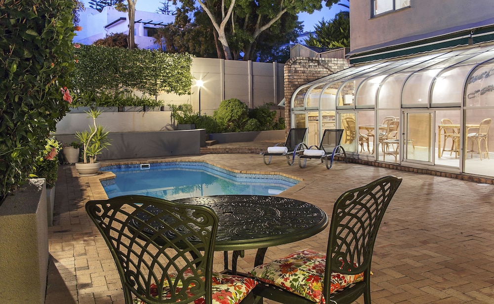 Standard Double or Twin Room, 1 Bedroom, Pool View, Garden Area (Pool area) photo 1