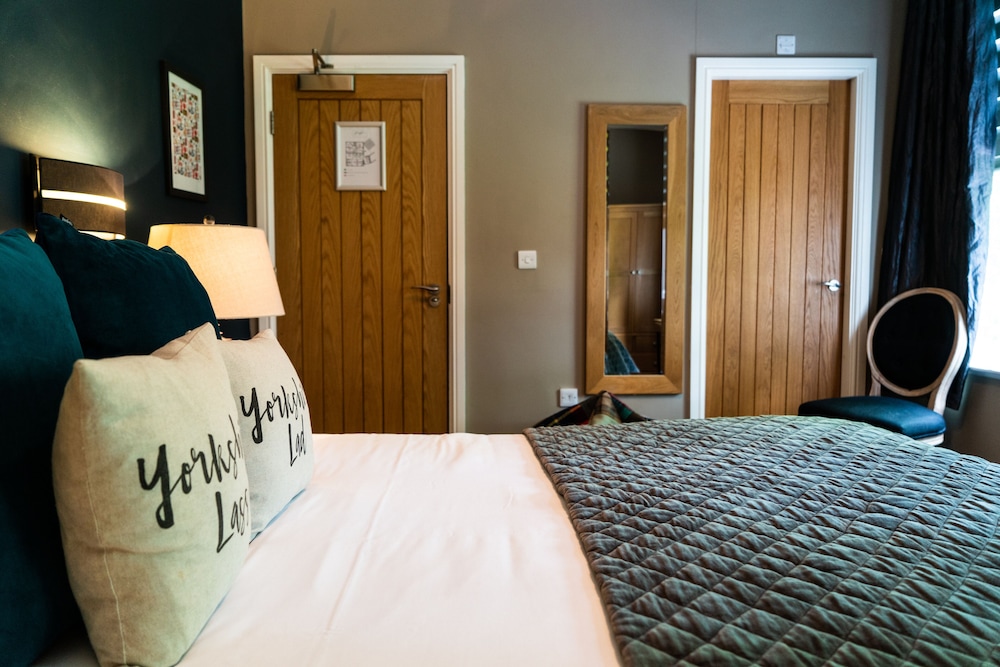 Standard Double Room photo 3