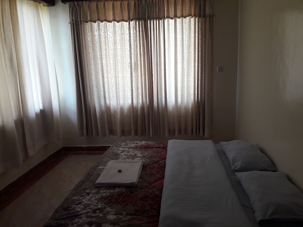 Standard Double Room, Non Smoking, Garden View photo 2