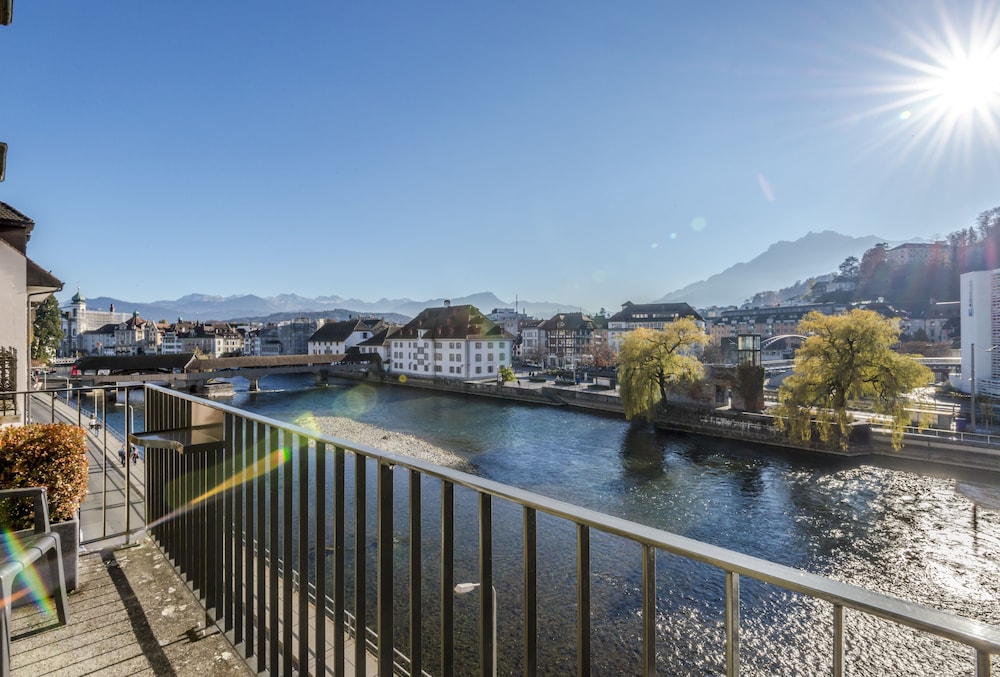 Triple Room, Balcony, River View photo 2
