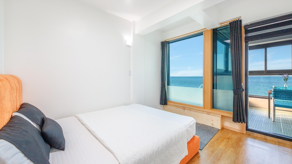 Basic Room, 1 Bedroom (205)