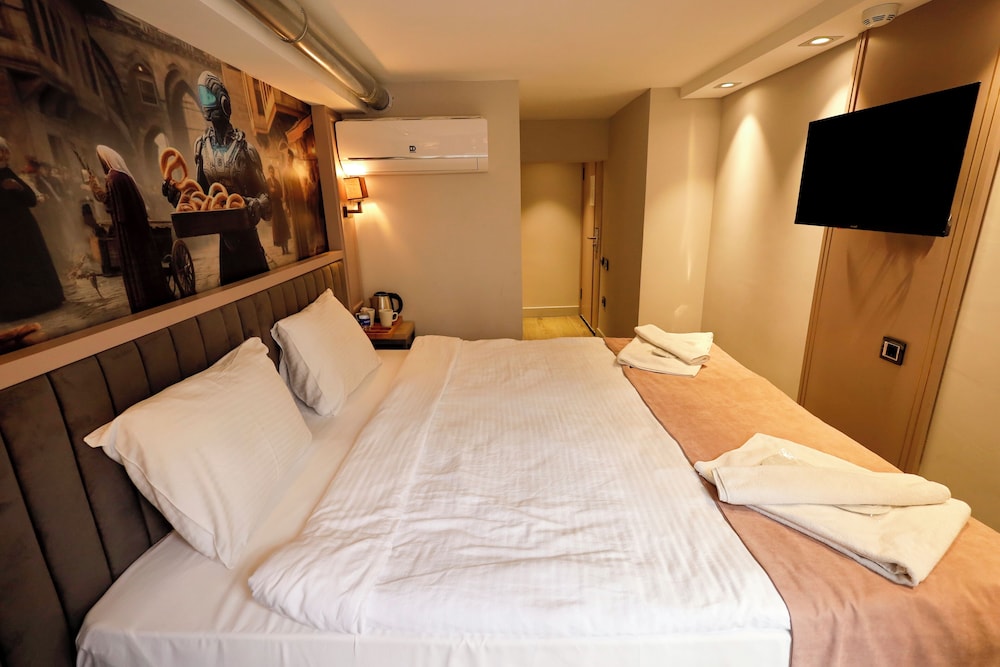 Economy Double Room photo 2