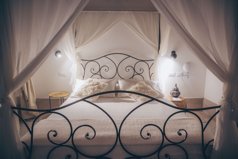 Romantic Double Room, 1 Queen Bed