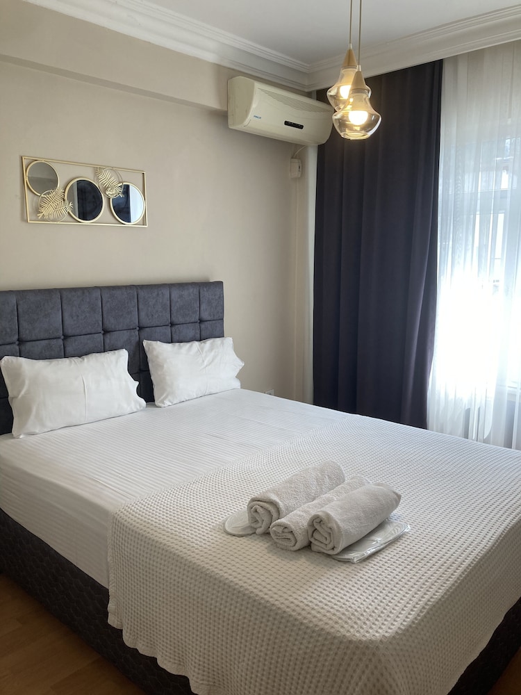 Grand Twin Room, City View photo 1