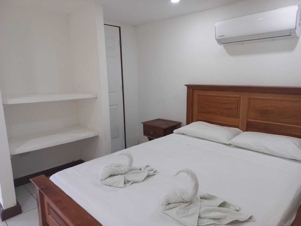 Traditional Apartment, 1 Bedroom, Kitchenette, Ocean View photo 3