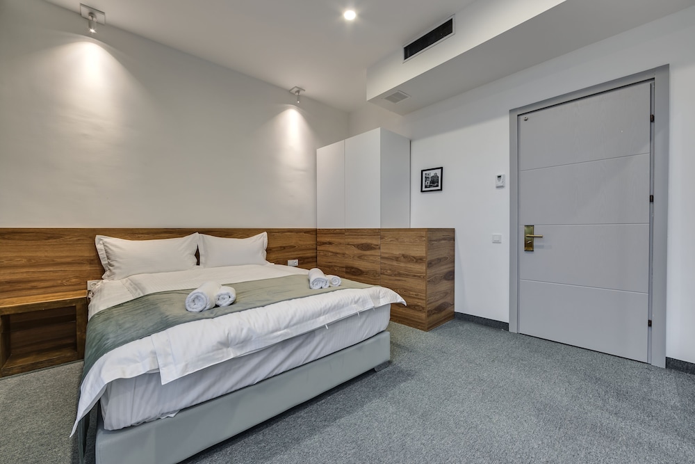 Classic Double Room