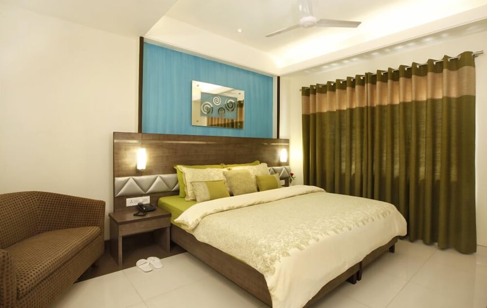 Executive Room - Photo 3