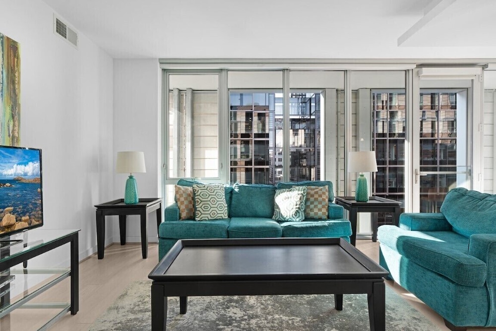 Luxury Apartment, 1 Queen Bed with Sofa bed photo 1