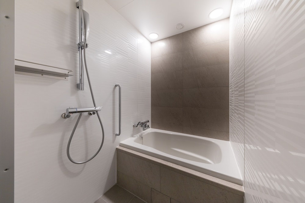 Standard Twin Room - Photo 7