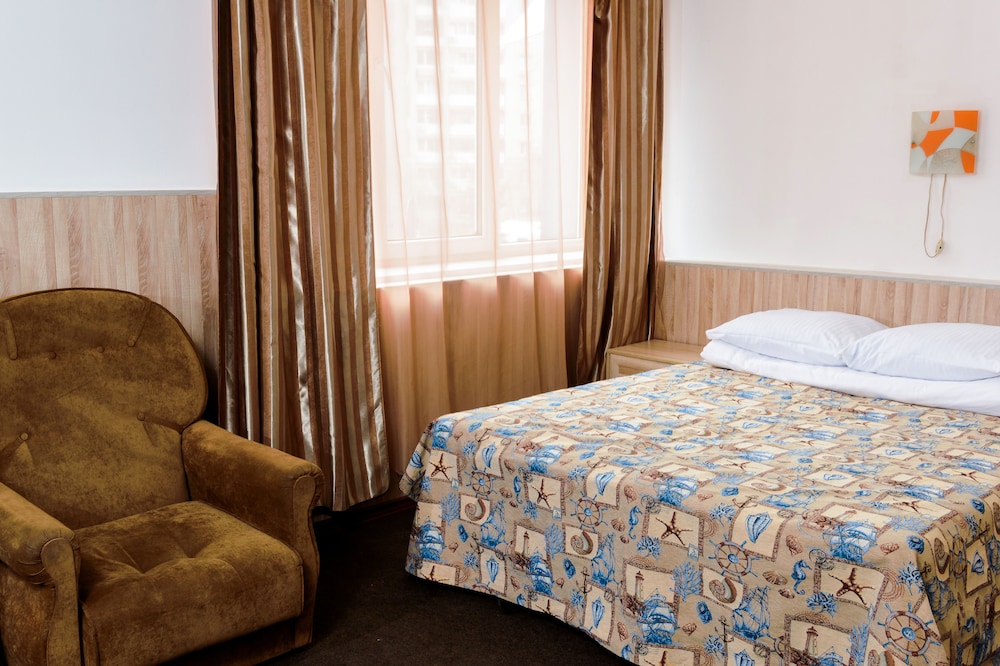 Basic Room, 1 Double Bed photo 2