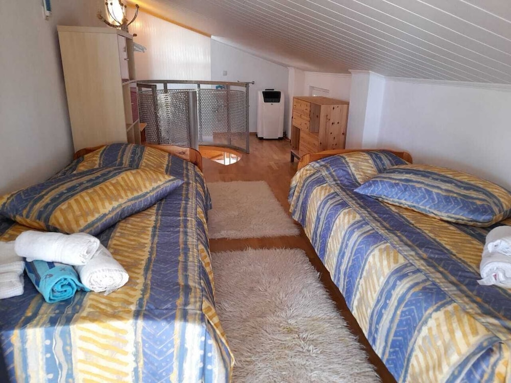 Premium House photo 1