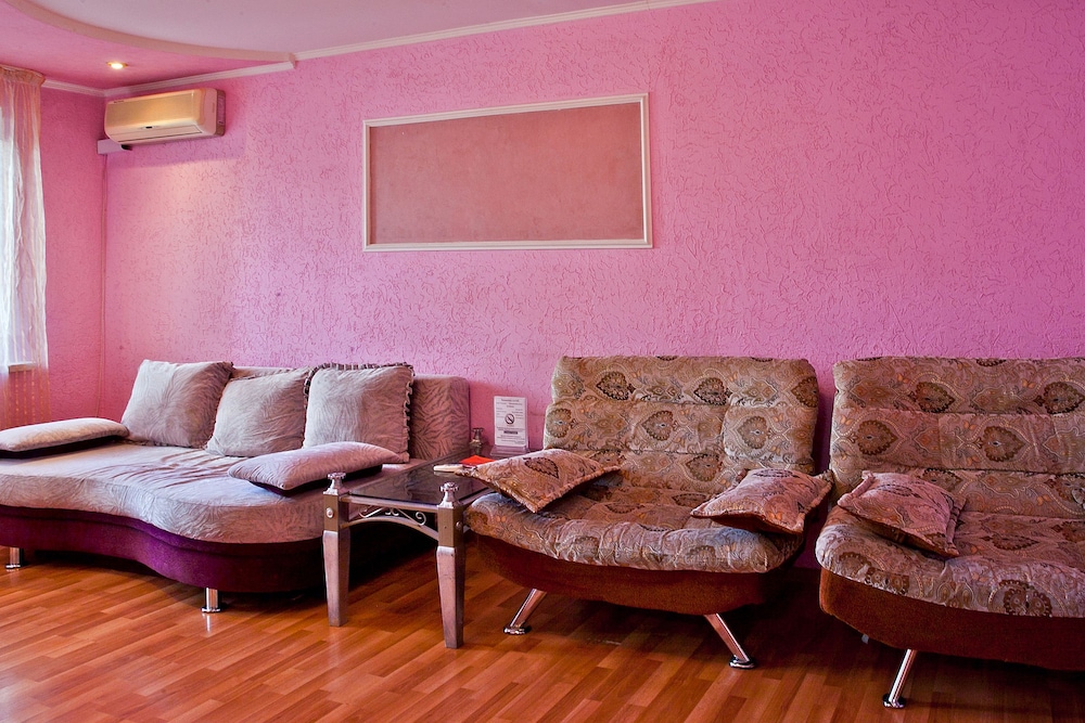 Family Apartment, 1 Bedroom, Balcony (83A Kunaev St.) photo 2