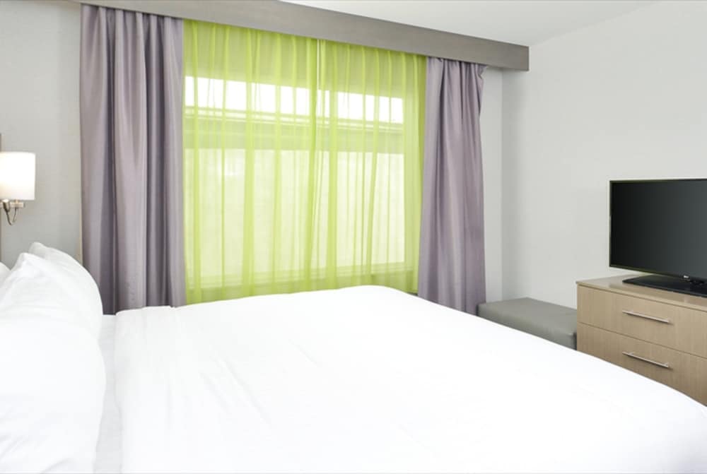 Standard Room, 1 King Bed (Leisure)