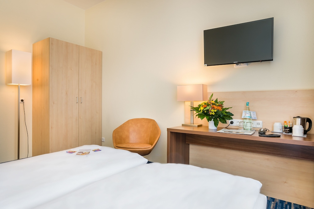 Standard Double Room - Photo 4