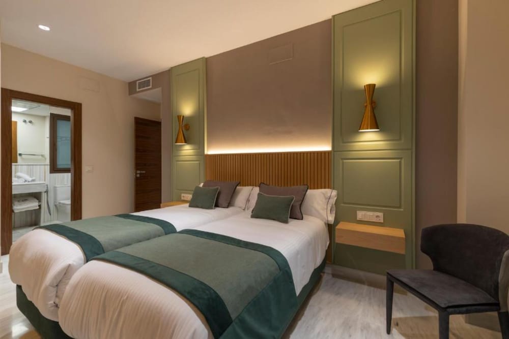 Exclusive Apartment, 3 Bedrooms photo 3