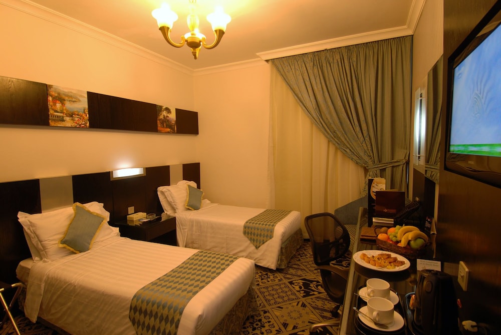 Standard Twin Room photo 2