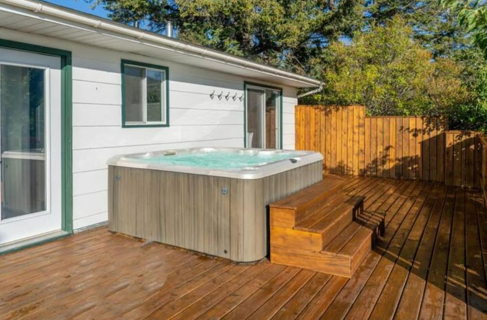 The Aura No Service Fees Lake View Hot Tub, 사진 25