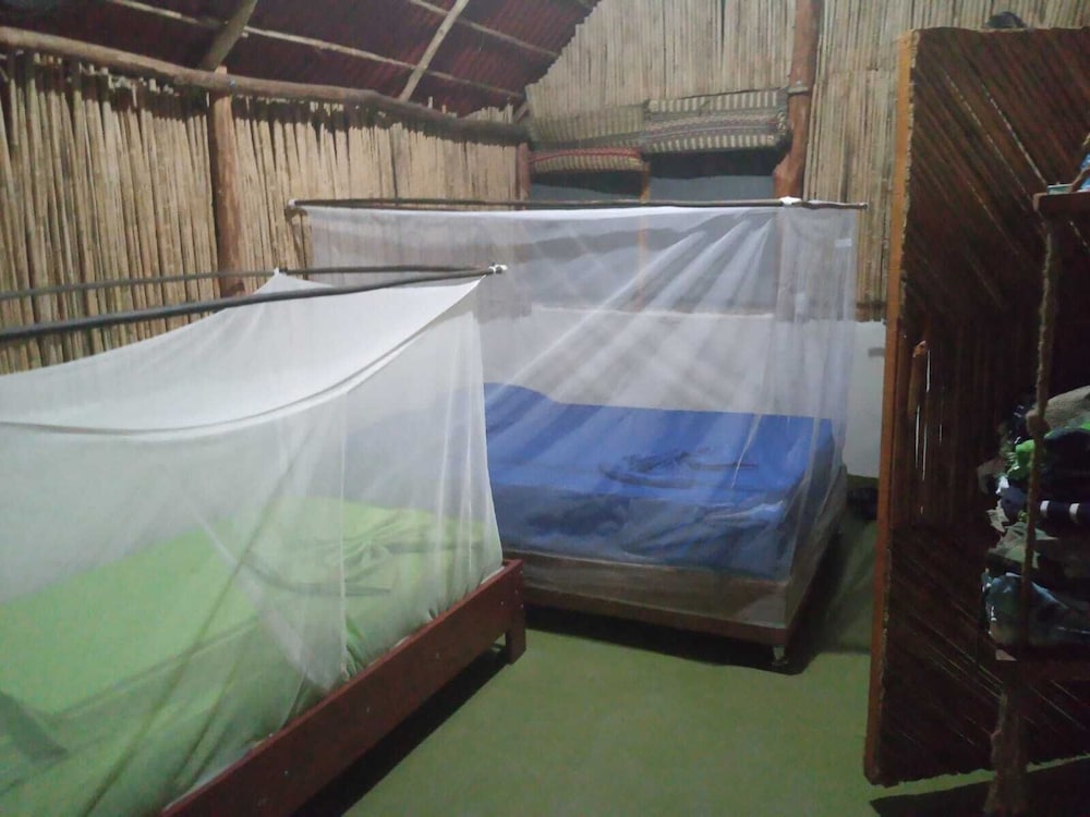 Family Cabin, Multiple Beds