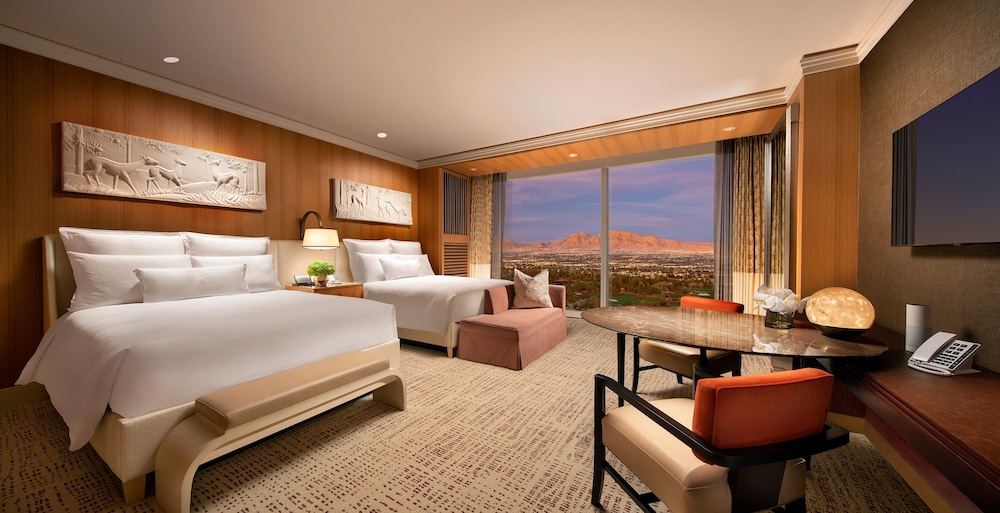 Wynn Panoramic View Two Queens