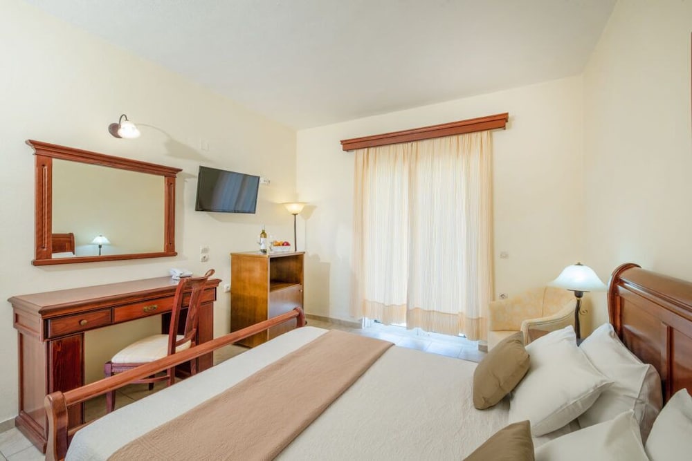 Standard Double Room photo 2