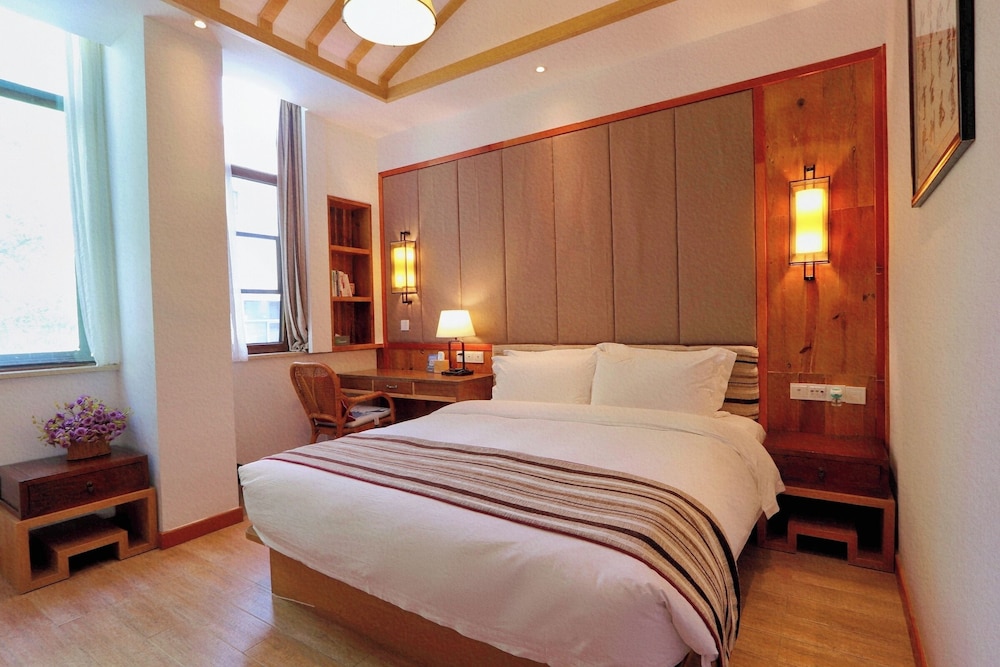 Economy Double Room, Courtyard View photo 1