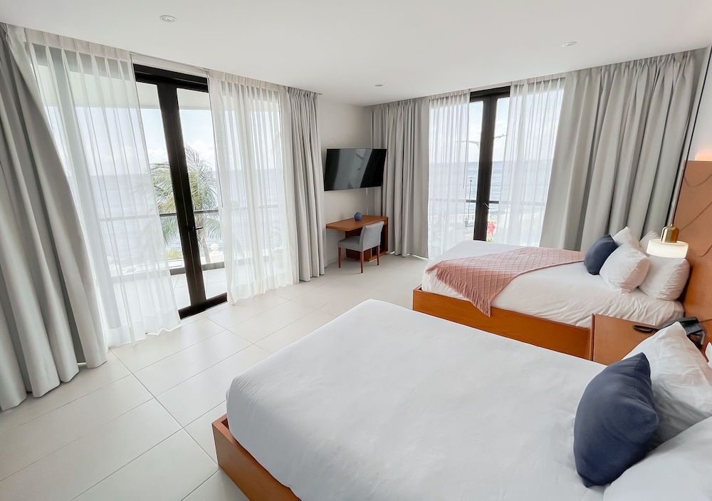 Deluxe Room, 2 Double Beds, Non Smoking, Ocean View