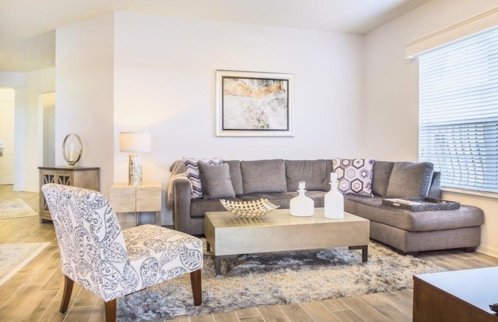 Condo, 3 Bedrooms