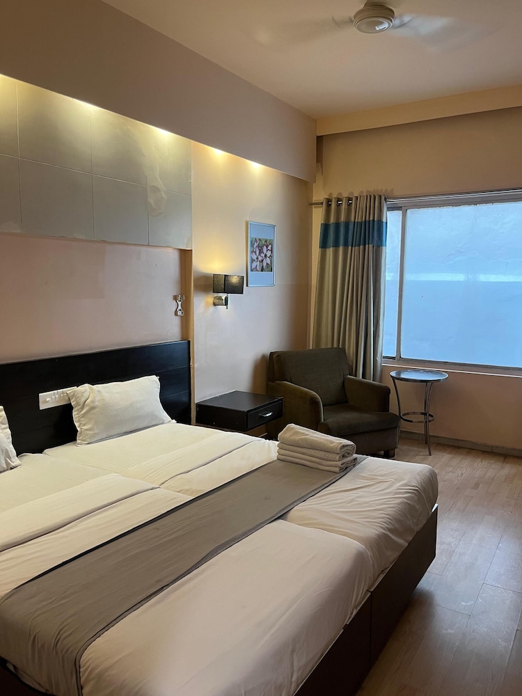 Deluxe Double Room, City View