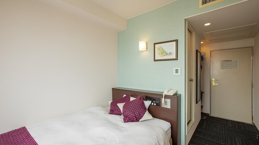 Semi-Double Room, 1 Adult, Non-Smoking photo 1