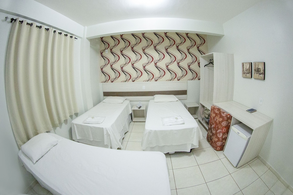 Deluxe Triple Room photo 2