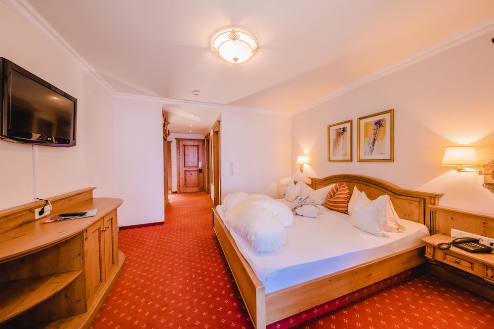 Deluxe Double Room photo 2