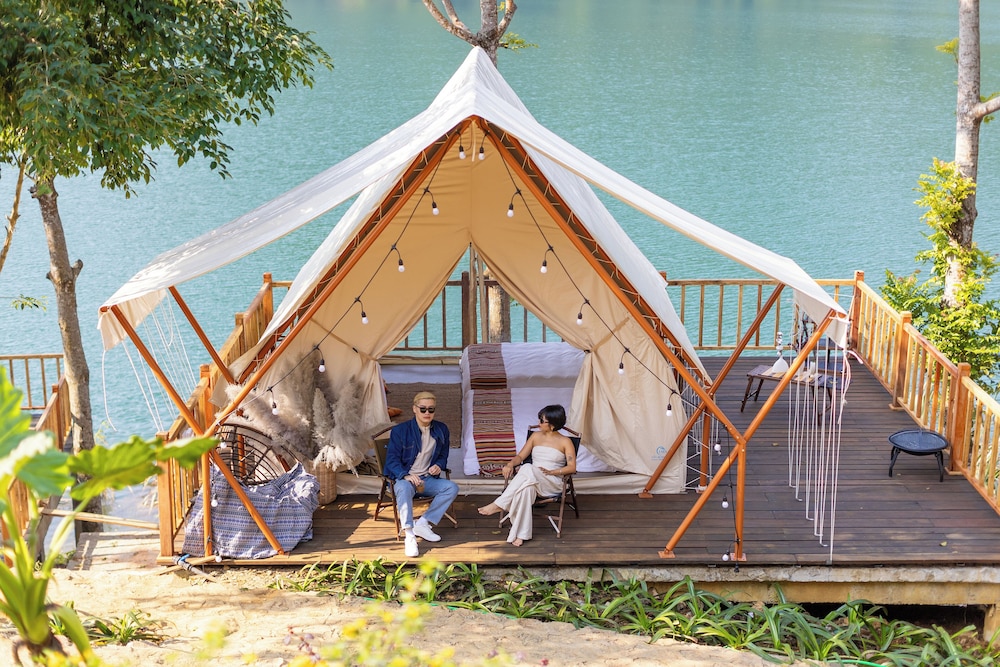 Deluxe Bungalow, Lake View, Lakeside photo 1