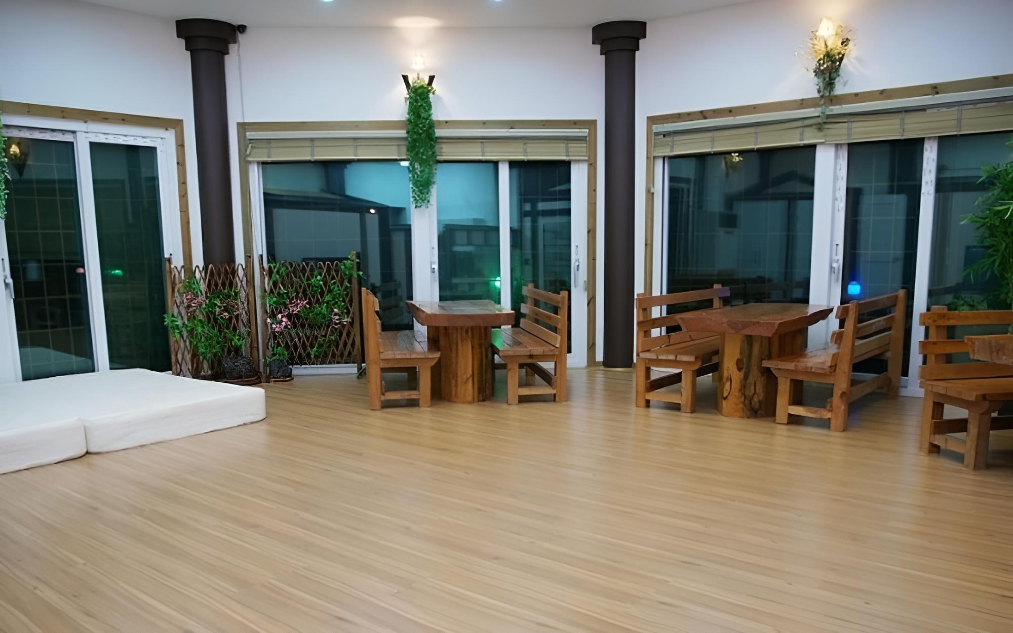 Room (Cafe Room) - Photo 7