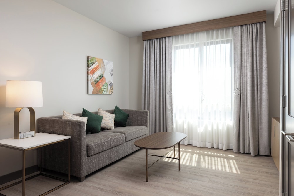 Suite, 1 Bedroom, Accessible Bathtub (Mobility) - Photo 8