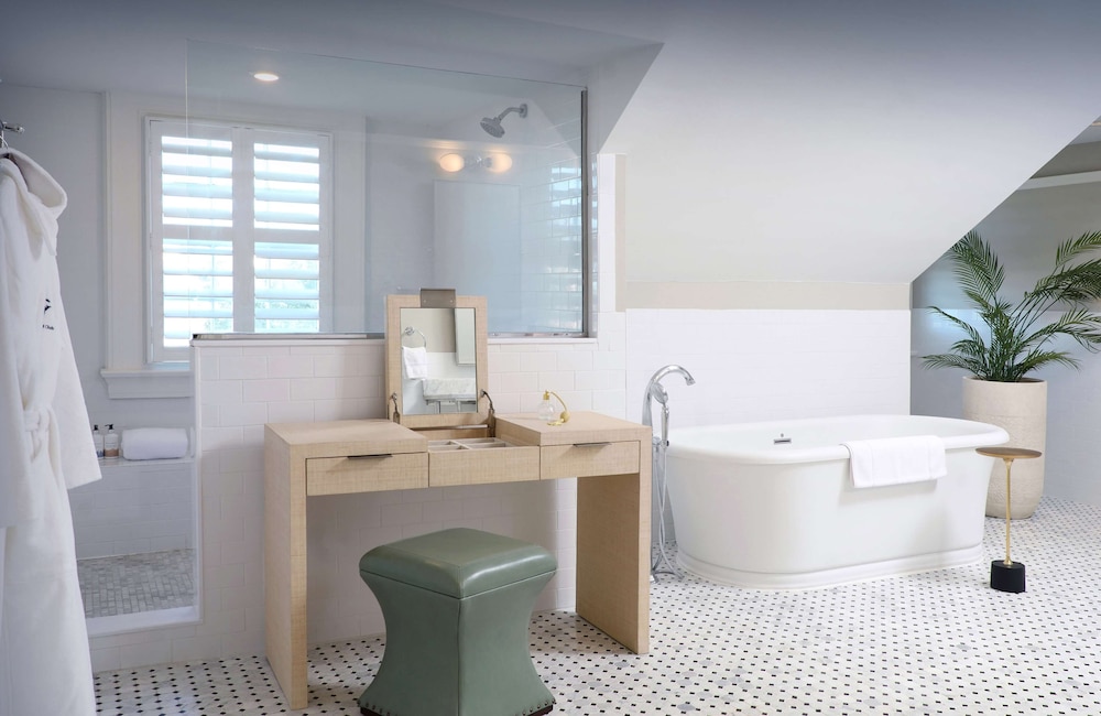 Sans Souci King Suite - Photo 6