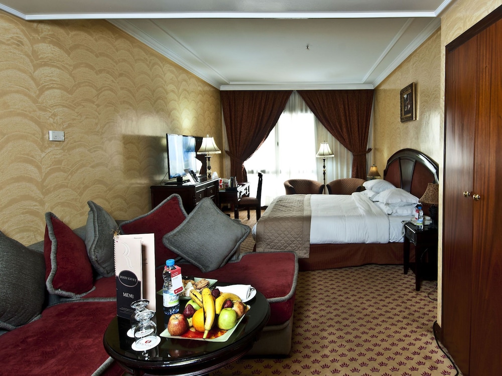 Executive Room, 1 King Bed, Non Smoking - Photo 2