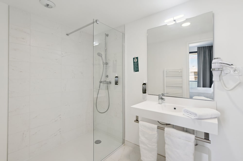 Superior studio, 1 double bed, large balcony - Photo 2