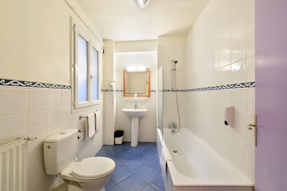 Superior Twin Room photo 2