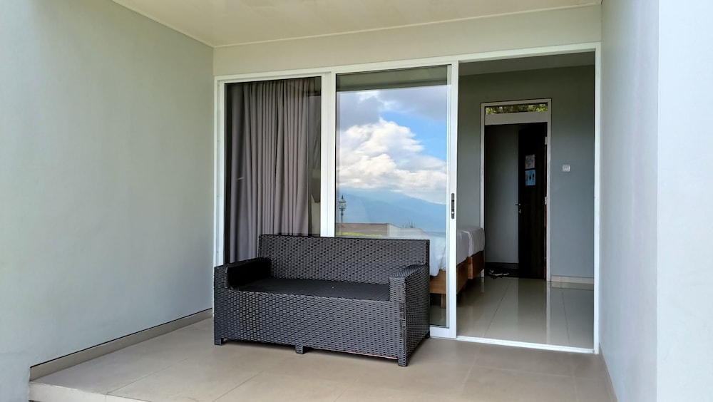 Design Room, 1 King Bed - Photo 4