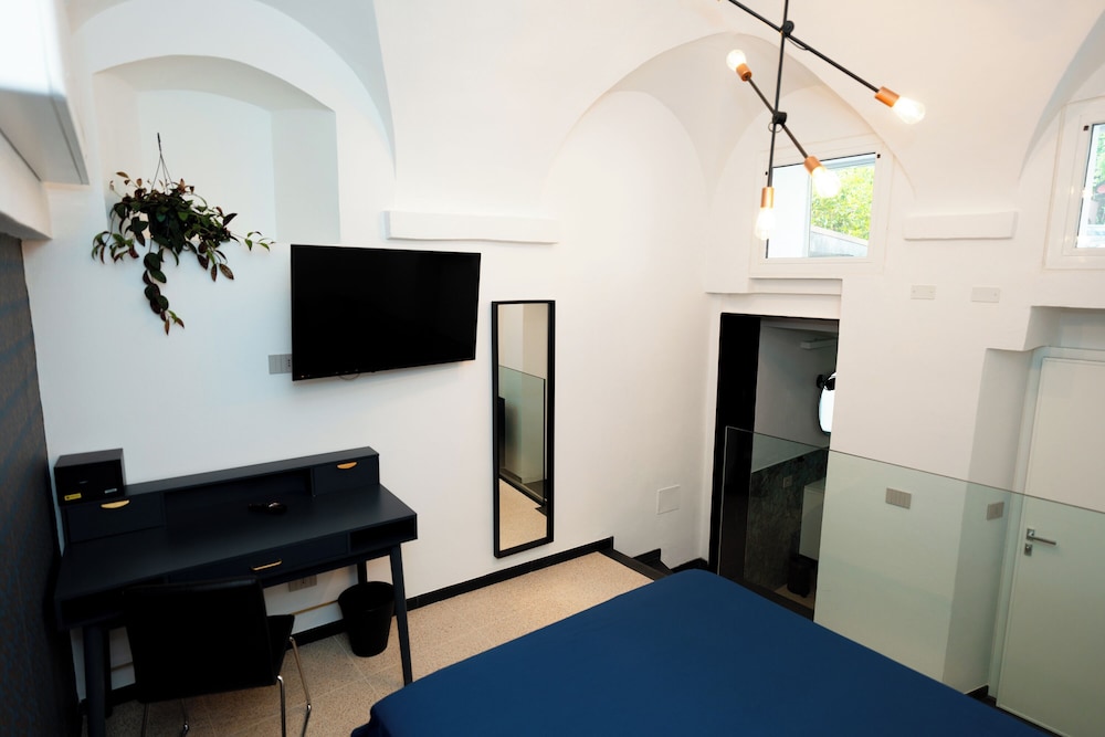 Classic Double or Twin Room photo 3