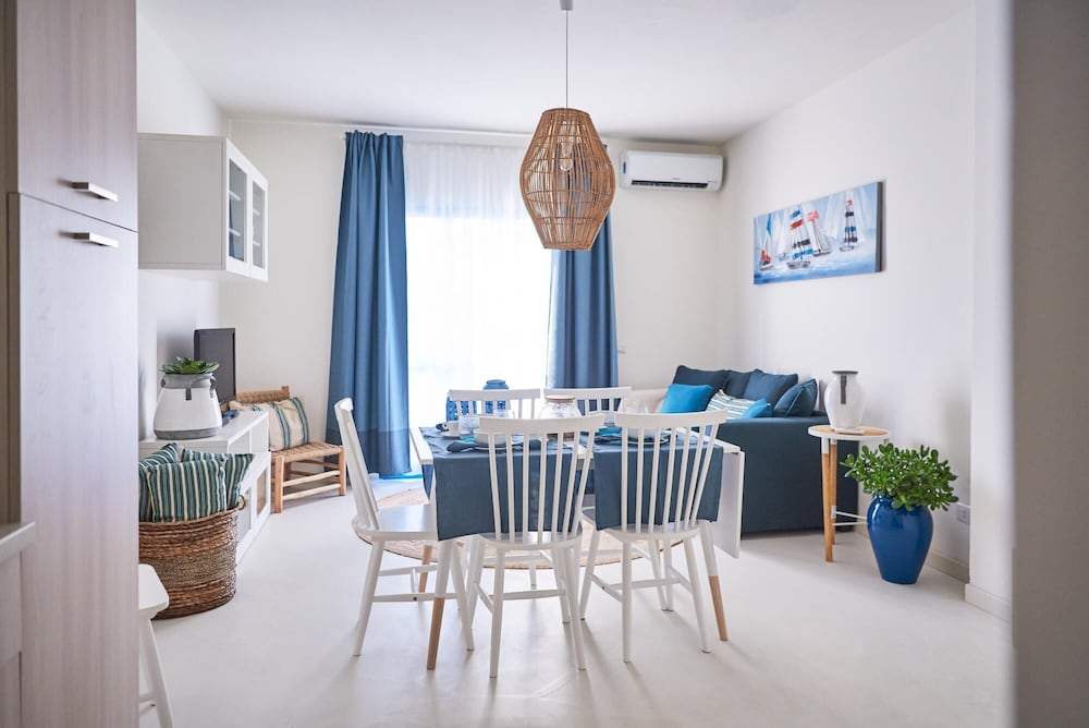 Apartment photo 1