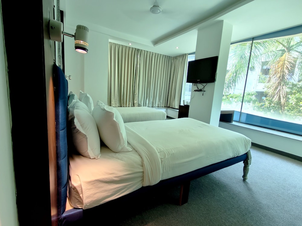 Deluxe Double Room photo 3