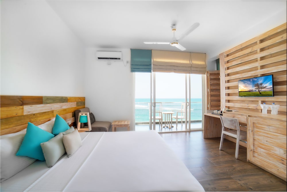 Premium Ocean Suite photo 2