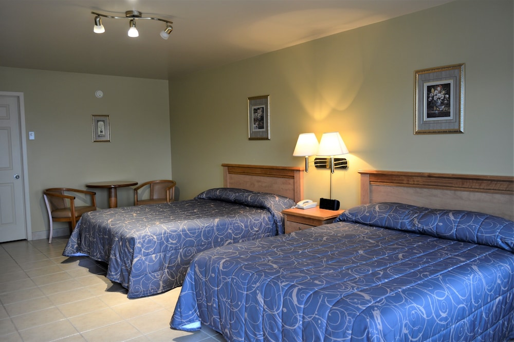 Comfort Room, 2 Queen Beds - Photo 1