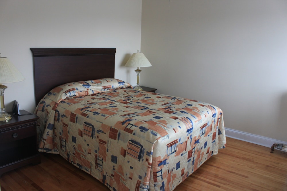 Revere Executive Suites 3 (One Bedroom Suite) photo 1