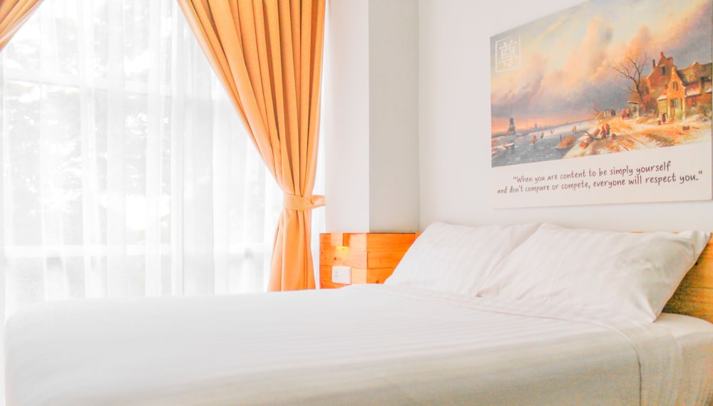 Deluxe Room - Photo 1