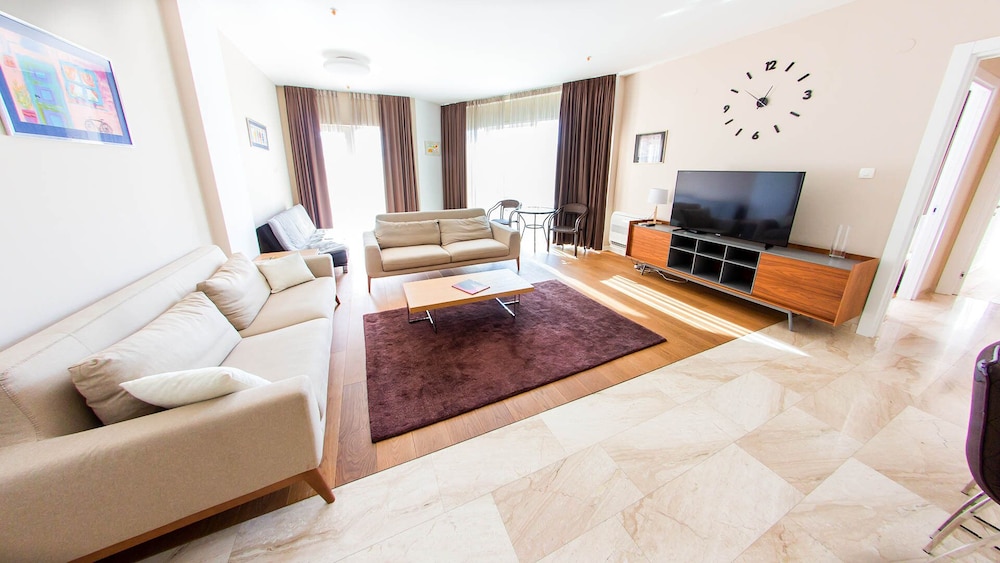 Luxury Apartment, 2 Bedrooms, Sea View photo 1