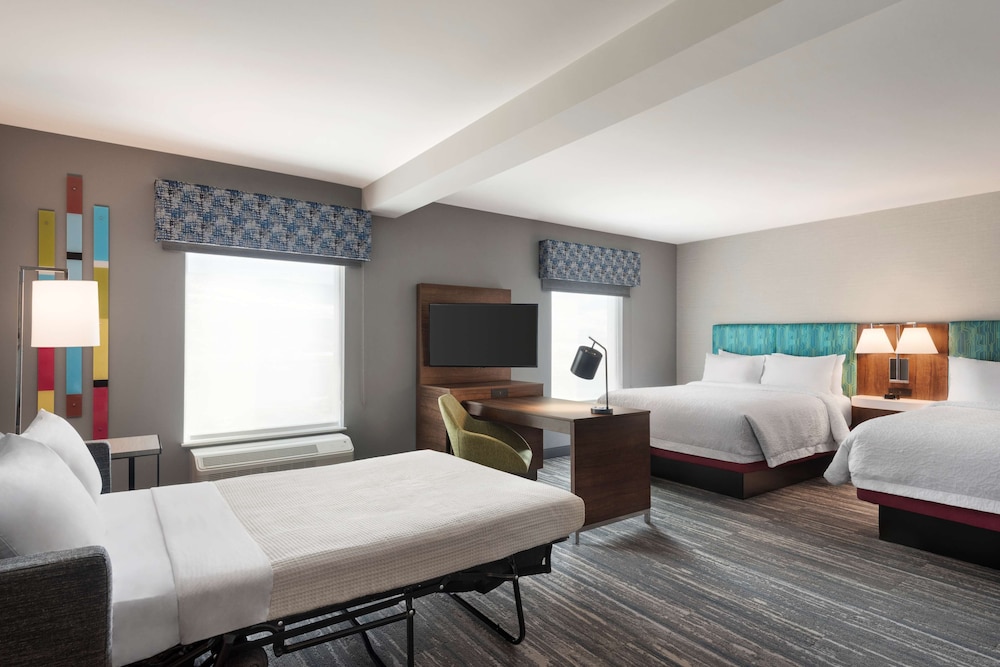 Suite, 2 Queen Beds, Accessible - Photo 2