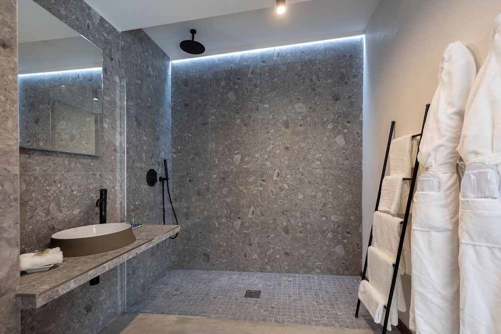 Chambre Junior, non-fumeurs, piscine privée