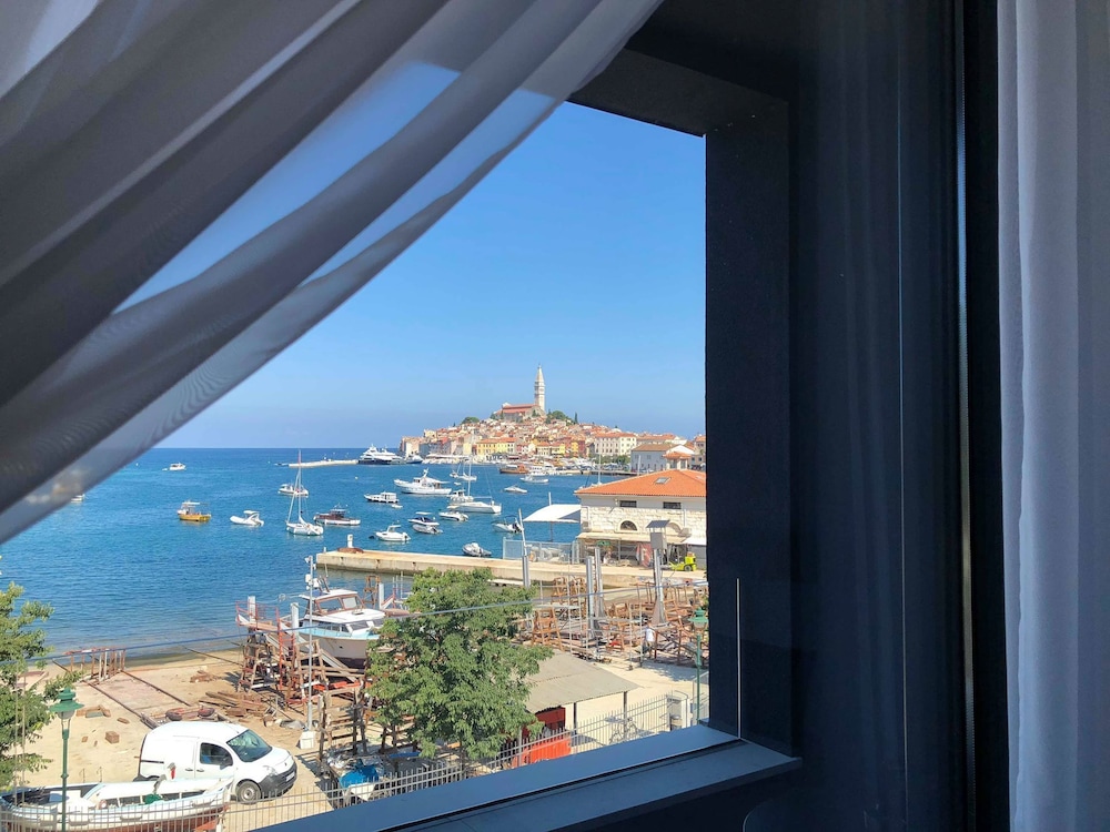 Deluxe Double Room, Sea View - Photo 2